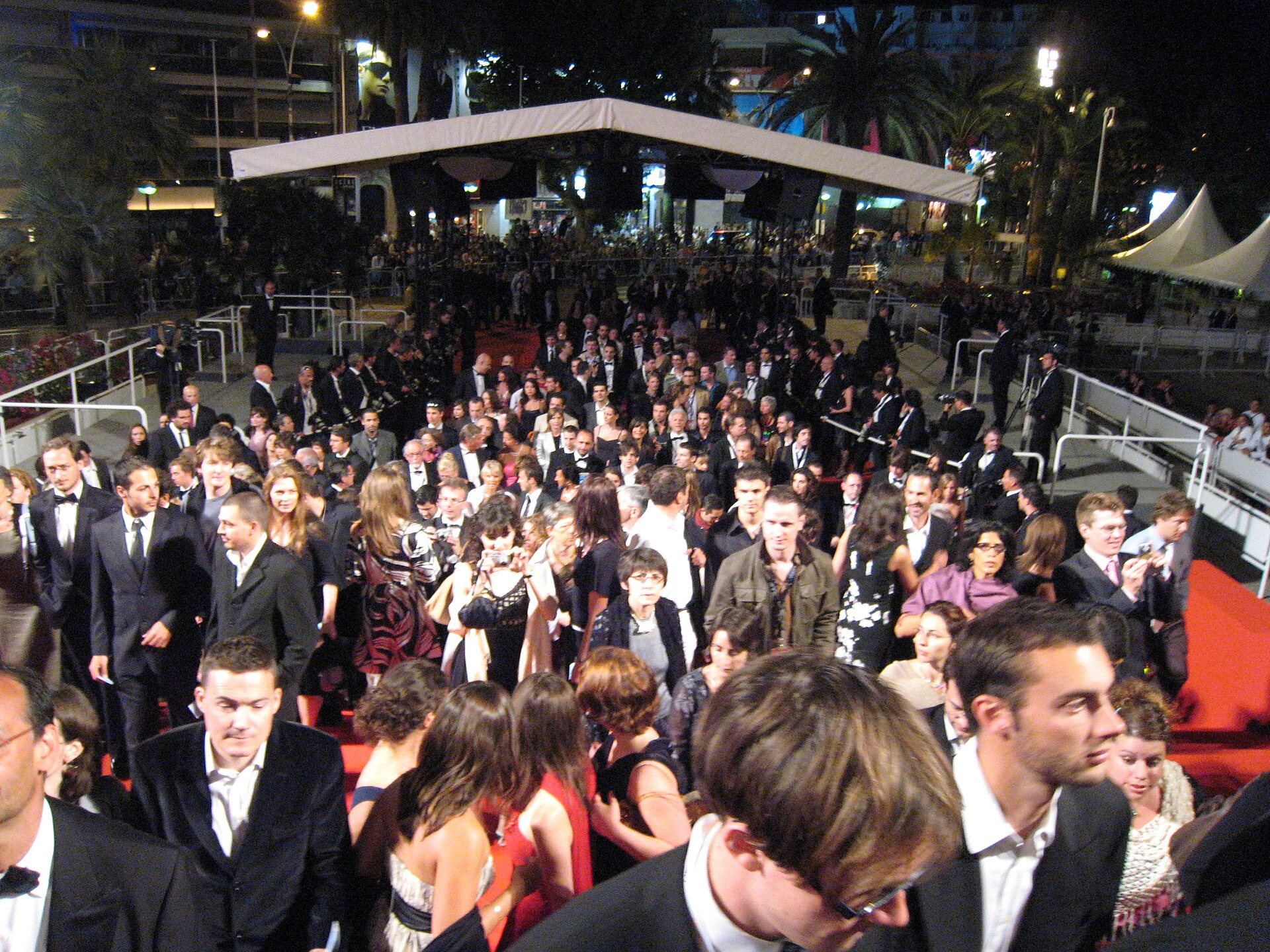 Private red carpet proof context